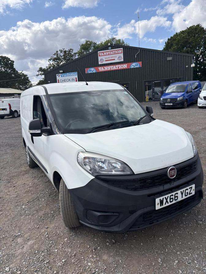 Fiat Doblo Cargo Doblo 16v MultiJet (white) 2016