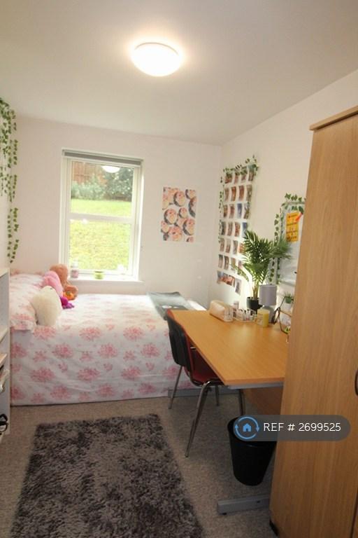 3 bedroom flat in Greenhill Road, Winchester, SO22 (3 bed) (#2699525)