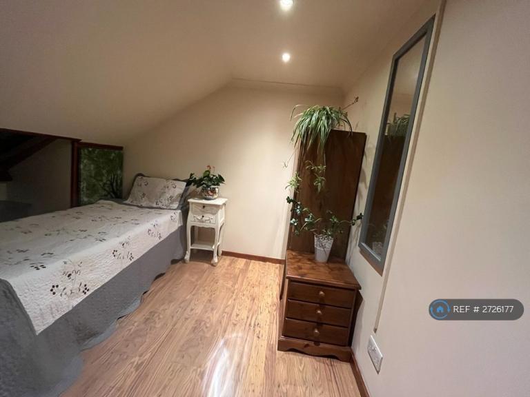 1 bedroom in Heavitree Road, London, SE18 (#2726177)