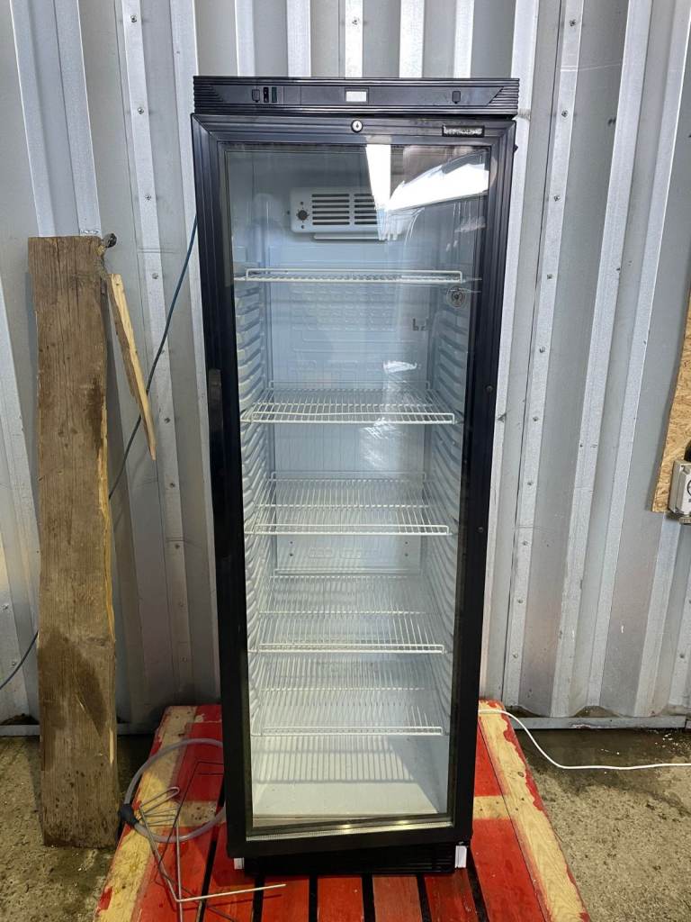 TEFCOLD SC381 SINGLE GLASS DOOR DRINKS DISPLAY COOLER FRIDGE 