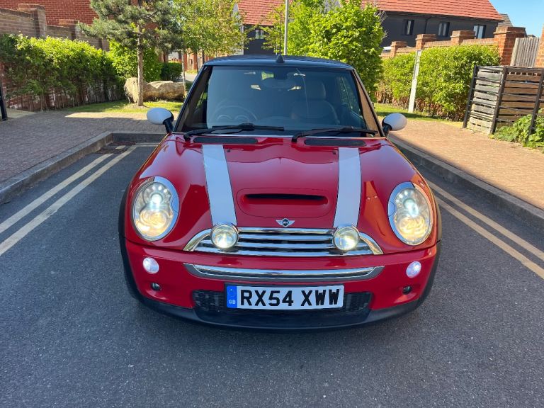 Mini, CONVERTIBLE, Convertible, 2005, Manual, 1598 (cc), 2 doors