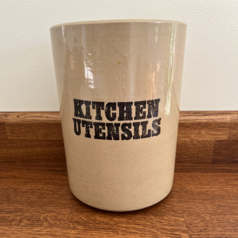 Vintage 1970's KITCHEN UTENSILS jar. Pearsons of Chesterfield. £8 ovno. Can post.