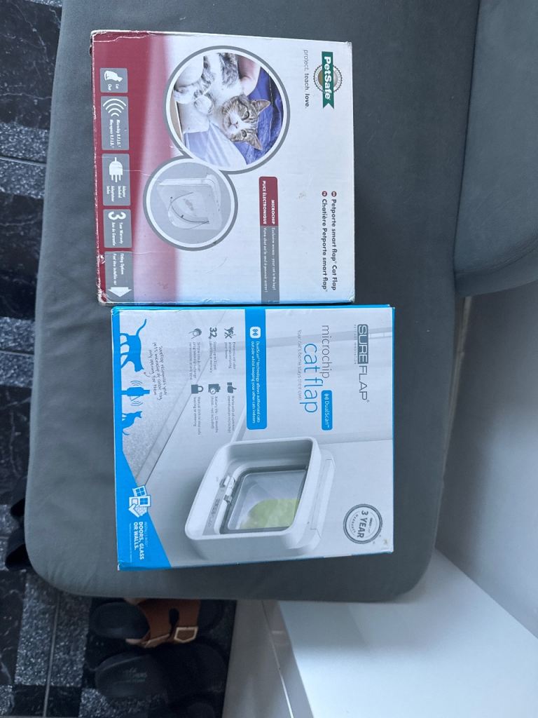 2 petflap 1x petsafe1x sureflap