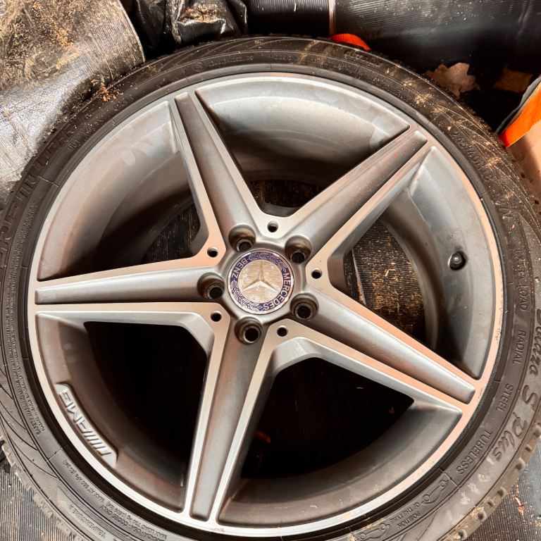 5 x 112 mercedes 18” staggered wheels and tyres