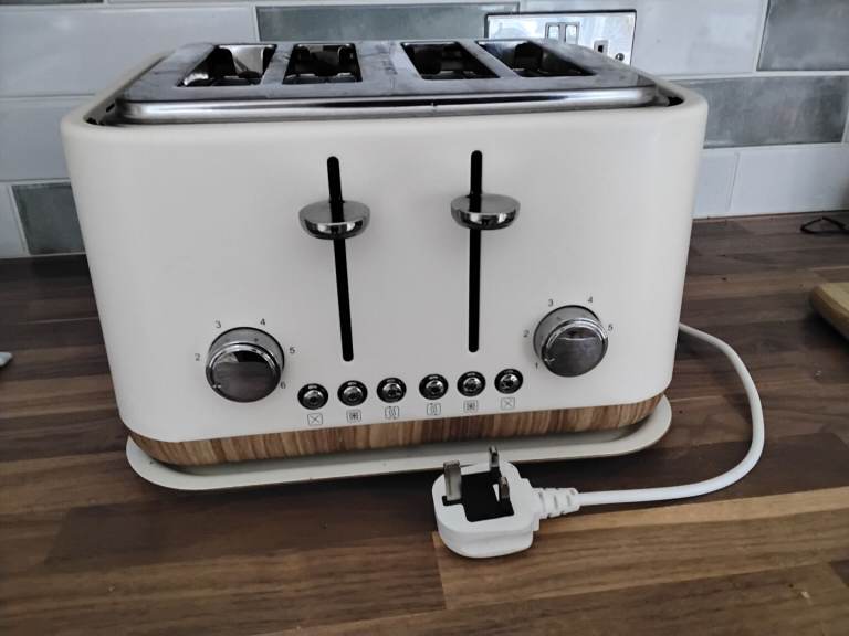 4 slice toaster
