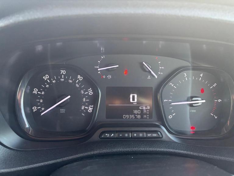 2020 Vauxhall Vivaro 2900 1.5d 100PS Dynamic H1 Van PANEL VAN DIESEL Manual