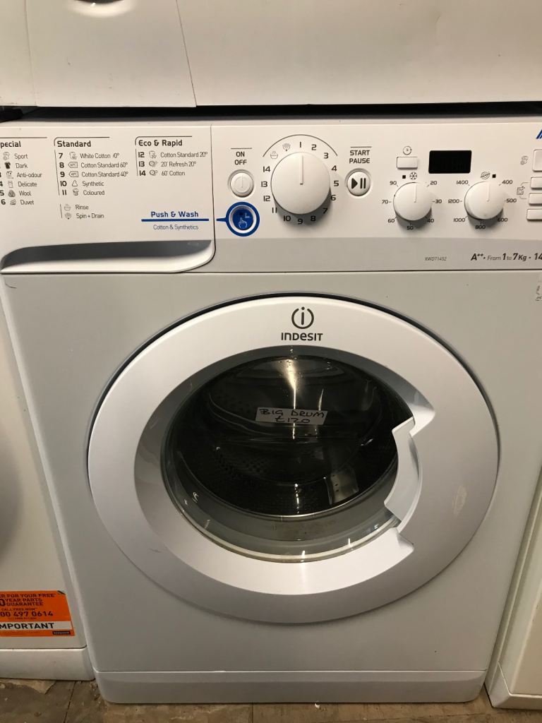 INDESIT WASHING MACHINE WITH BIG DRUM £120