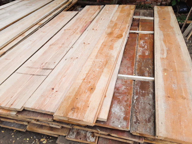 Reclaimed wide pine floorboards. Width 8-14 inch. 30 mm thick. Length 7-10 foot.