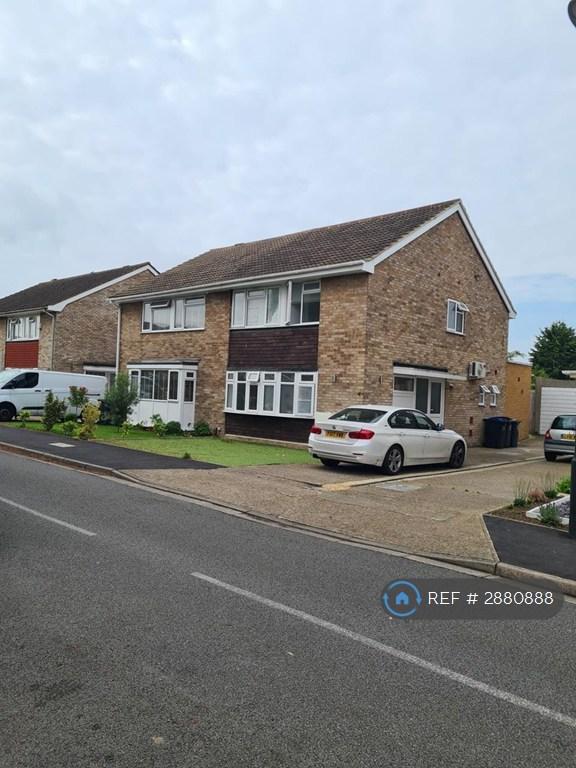 1 bedroom in Hoylake Gardens, Mitcham, CR4 (#2880888)