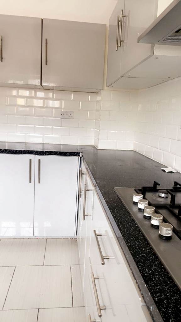 (Slight Refurb) AVAILABLE NOW ! Five (5) BEDROOM House in Billericay, Essex, CM11 2XS ..£3300pcm