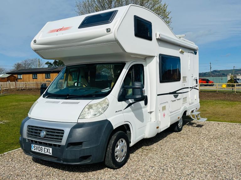 Ci MOTORHOME LOW MILES 625 / 5 BERTH