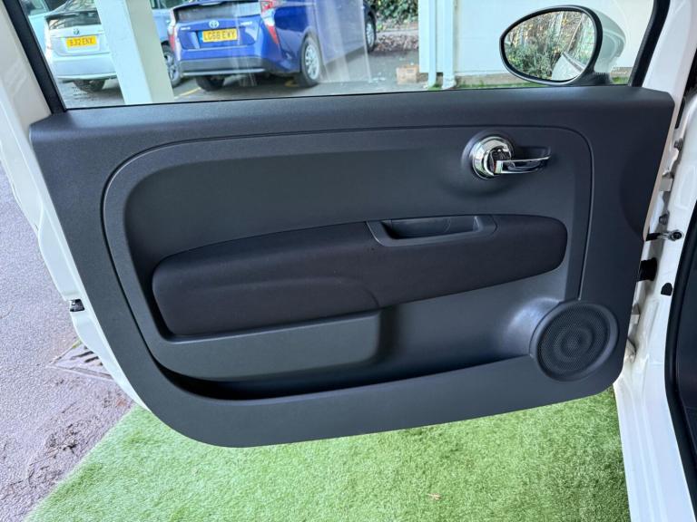 2015 Fiat 500 1.2 Lounge 3dr Dualogic [Start Stop] HATCHBACK PETROL Automatic