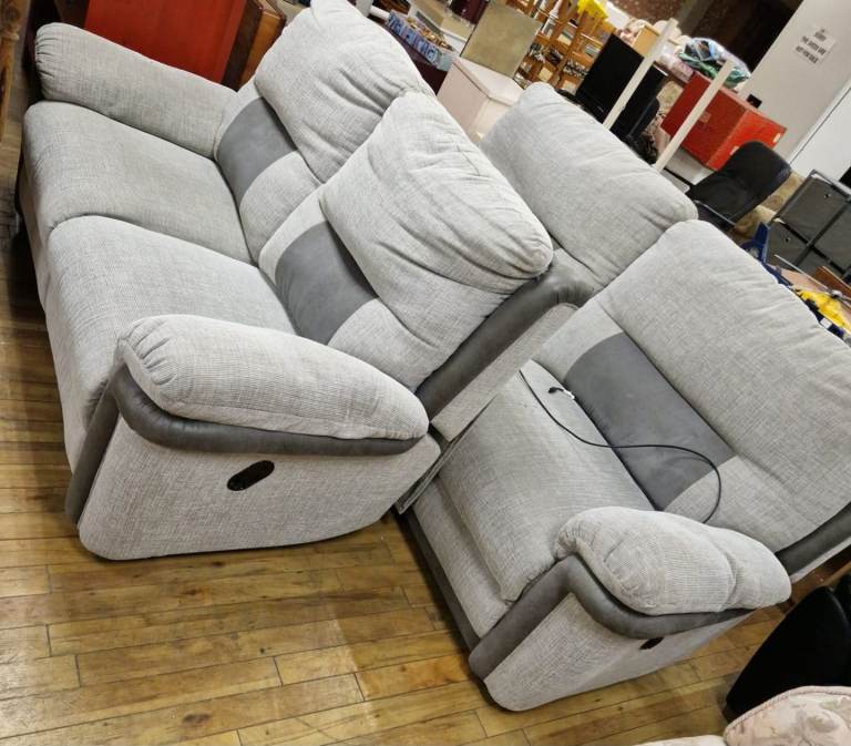 New laz boy grey recliner 3+2 sofa 300
