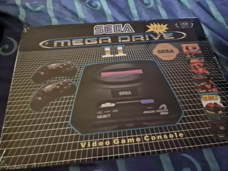 Sega Mega Drive 2 Console with built-in games/ 2 controller's 