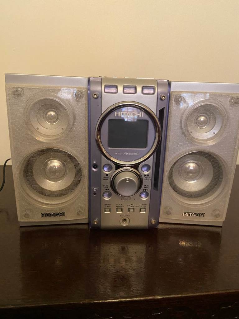 Hitachi Digital Radio & CD Player with 2 Speakers