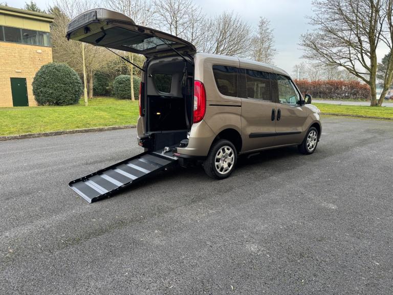 2020 Fiat Doblo Wheelchair Accessible Vehicle YX70 KTF 3 Seats + Winc PANEL VAN Petrol Manual