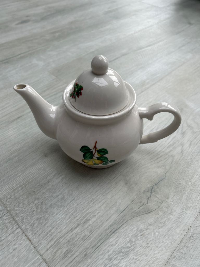 80’s Teapot