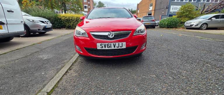 Vauxhall, ASTRA, Hatchback, 2011, Manual, 1398 (cc), 5 doors