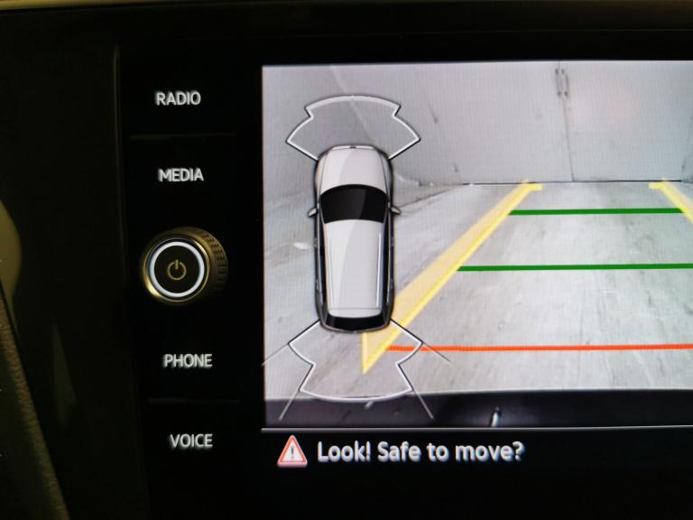 2023 Volkswagen Tiguan 2.0 TDI R-Line 5dr DSG ESTATE DIESEL Automatic