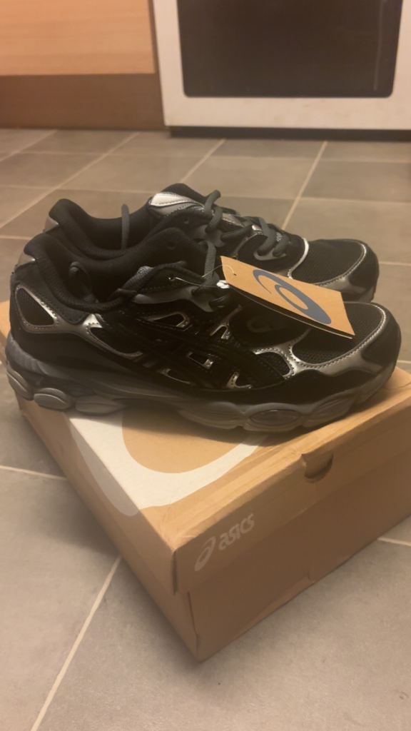ASICS NYC black/grey trainers