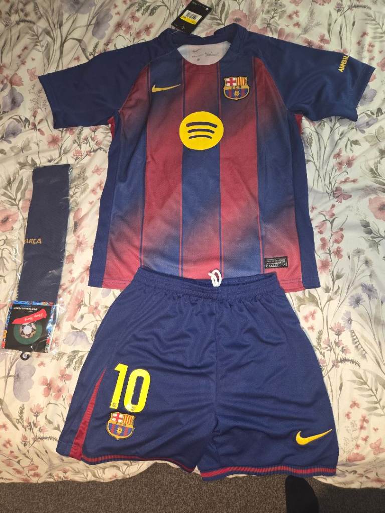 Barcelona Kit. Lamine Yamal