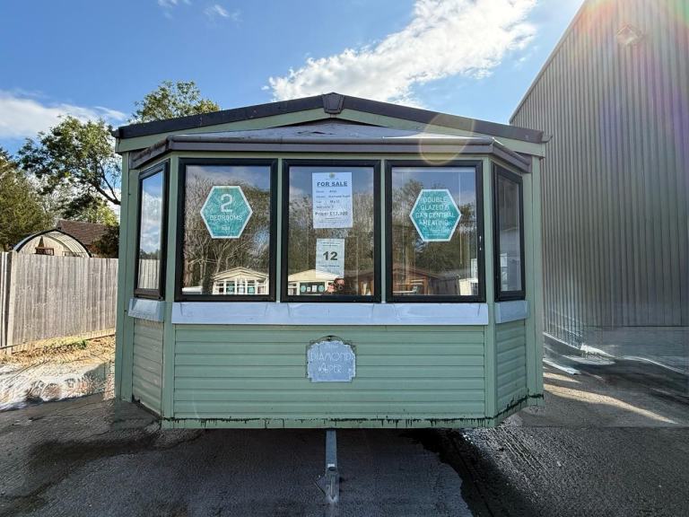 2 Bed 38x12 Static Caravan - New Carpets, DG, CH, Integrated Hob/Oven - Offsite