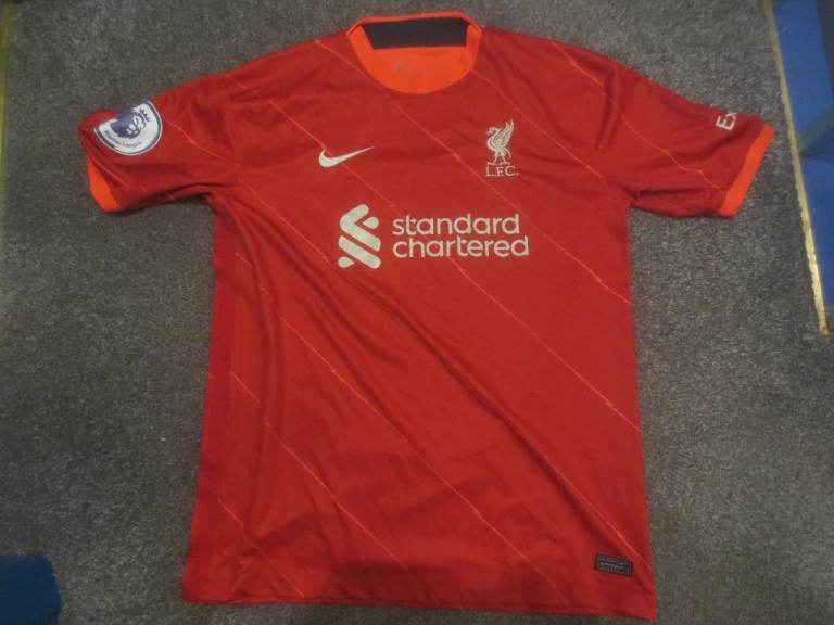  Liverpool FC NIKE Standard Chartered  TOP