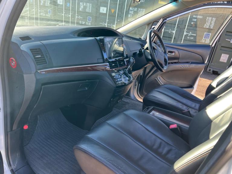 2024 Toyota Estima 2.4 Automatic 7 Seater. 83000 Miles. PETROL. Apple Car Play NAV. CAM. PX OK MP...