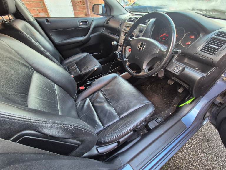 2005 honda civic 5 door heated leather seats and doorcards