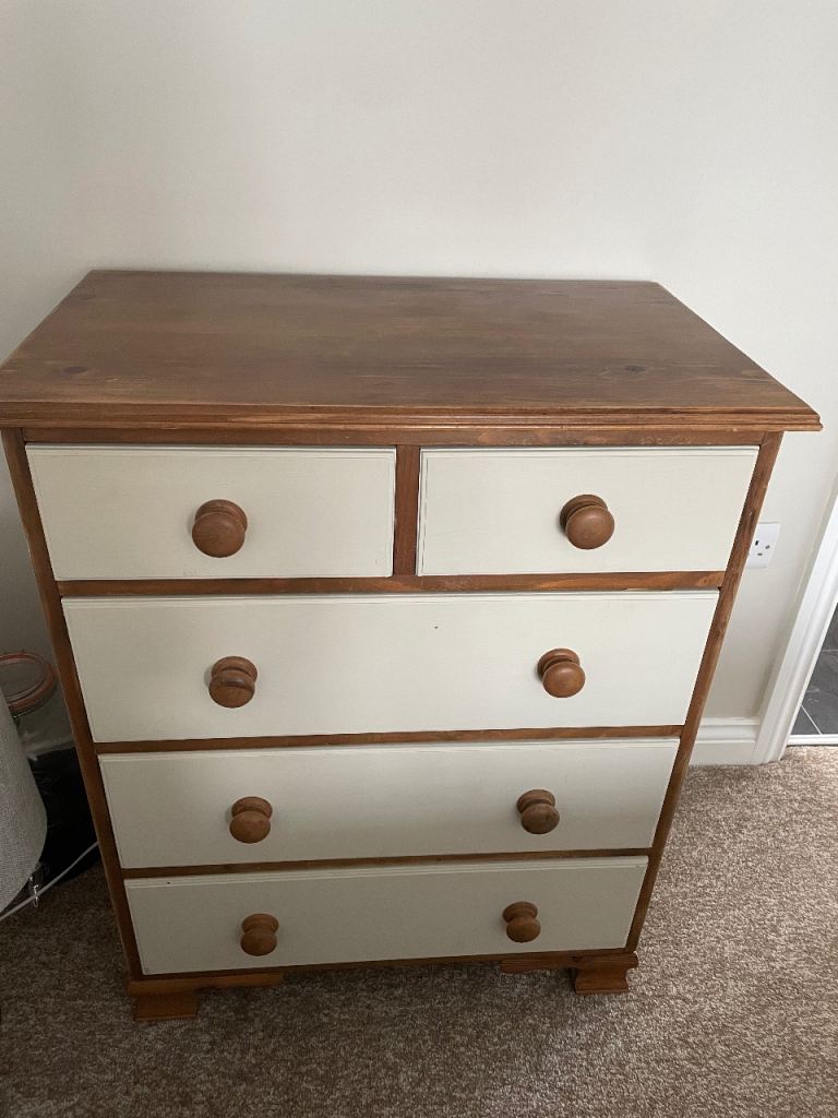 Wood 5 drawer chest of drawers 