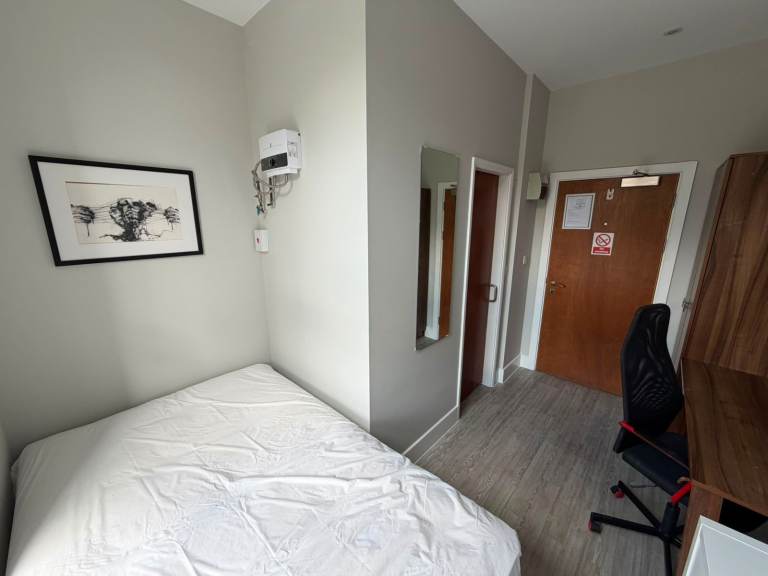 BENEFITS ACCEPTED - Studio Flat Available in Camden Islington N7