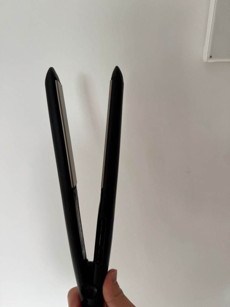 Hair Straightener:  Remington Sleek & Smooth S5500