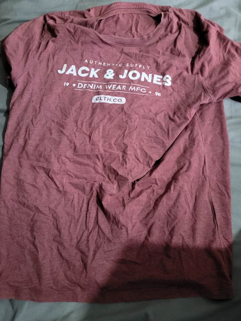 image for 👕 Preloved Jack & Jones Essentials XL T-Shirt - Men's Size UK/US XL - Burgundy Graphic 