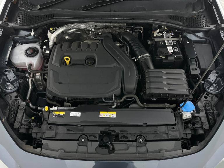 2023 SEAT Leon 1.5 TSI EVO FR Hatchback 5dr Petrol Manual Euro 6 (s/s) (130 ps) - NAV - CR Hatchb...