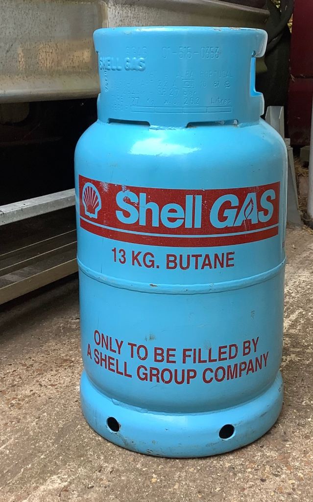 BUTANE 13kg SHELL GAS BOTTLE (empty)