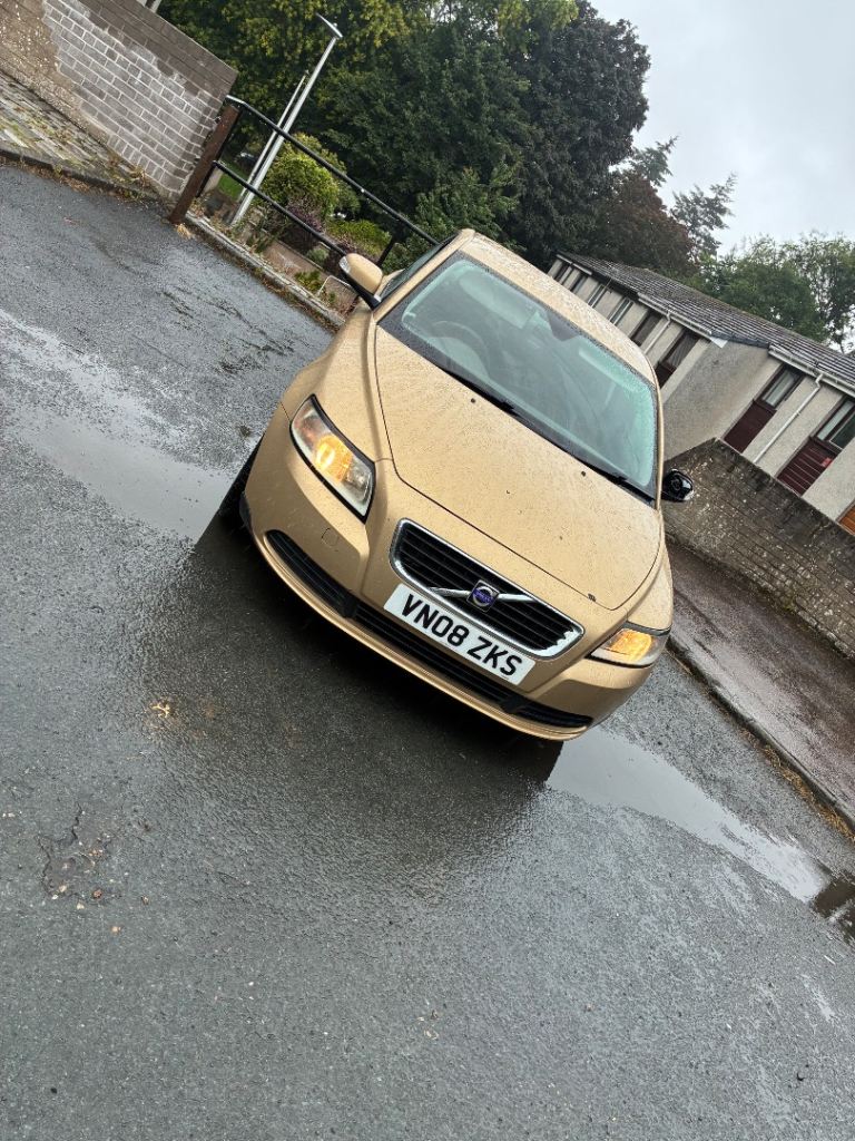 Volvo s40 1.6 petrol 128k miles mot failure 