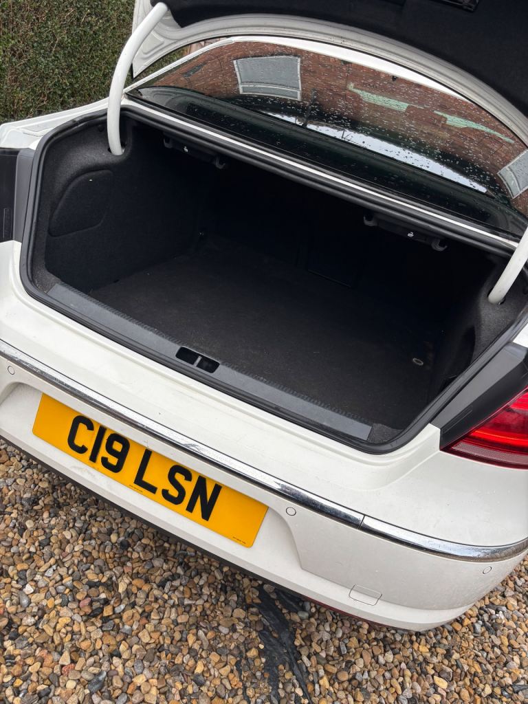 Volkswagen, CC, Coupe, 2013, Semi-Auto, 1968 (cc), 4 doors