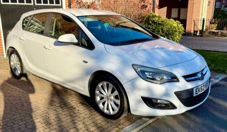 image for Vauxhall, ASTRA, Hatchback, 2012, Manual, 1598 (cc), 5 doors