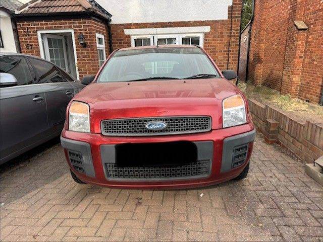 FORD FUSION 1.4 STYLE ESTATE ***SPARES OR REPAIRS***