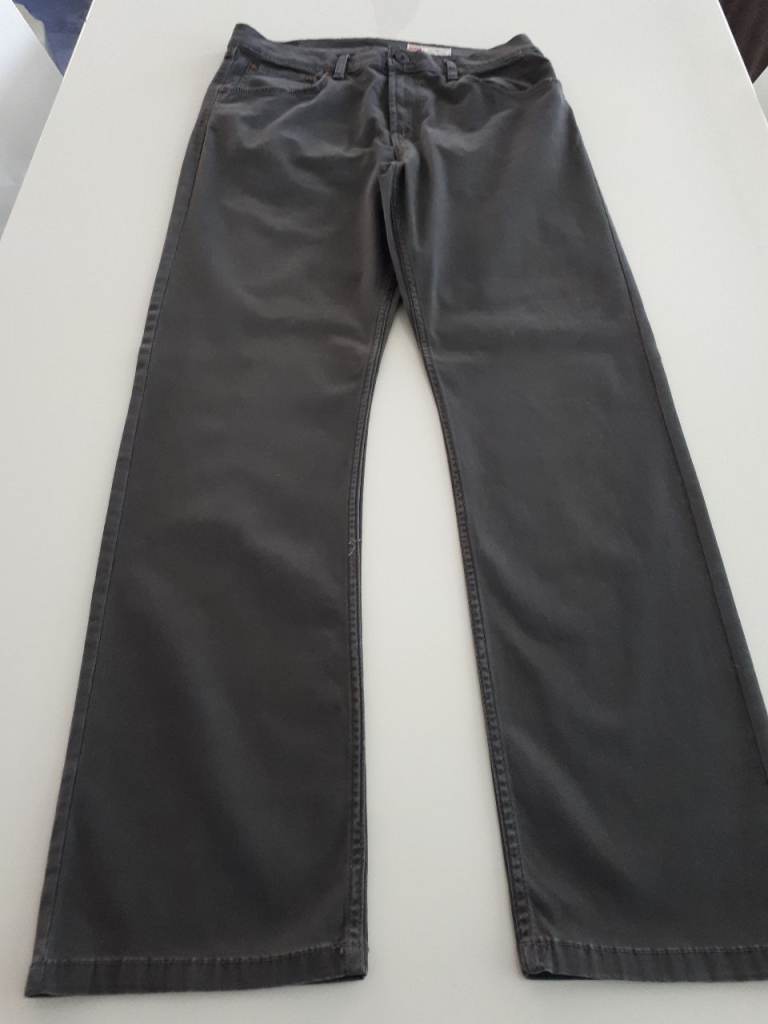 Wrangler Men's stretch trousers new 32 w 32 l