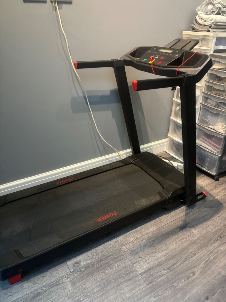 DOMYOS RUN100 Treadmill – Good Condition, Fully Working