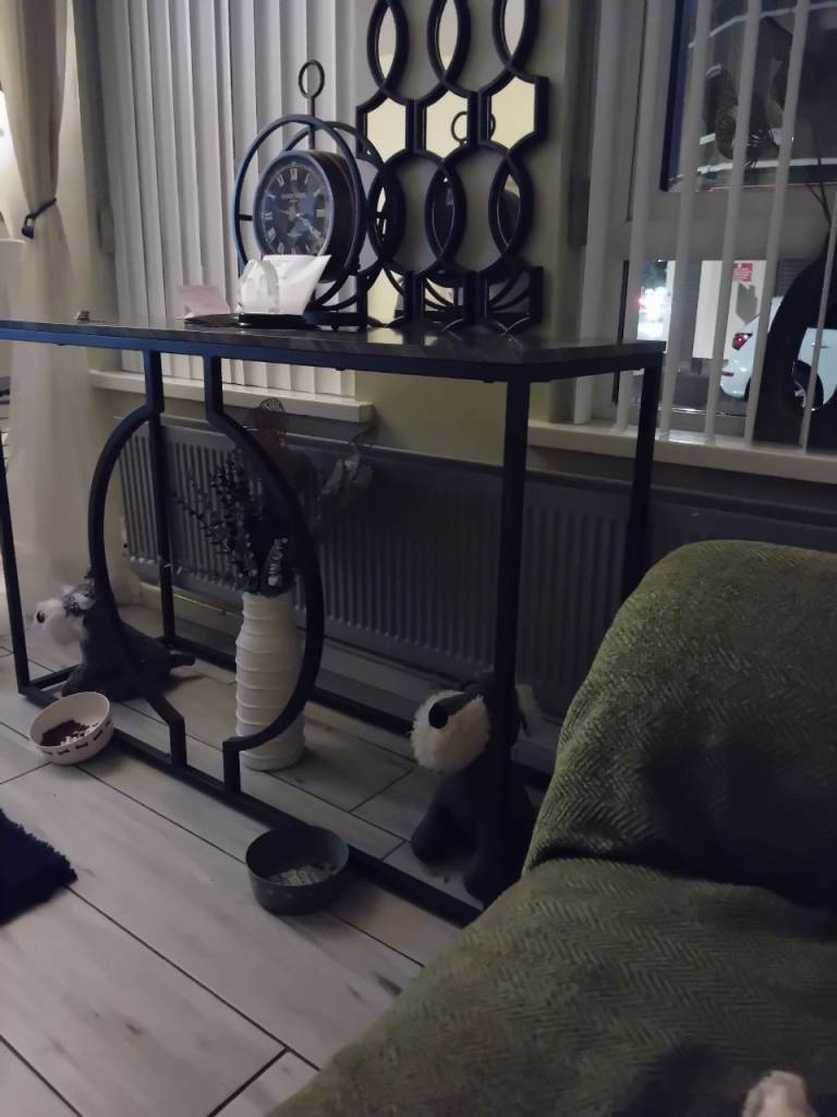 Console table