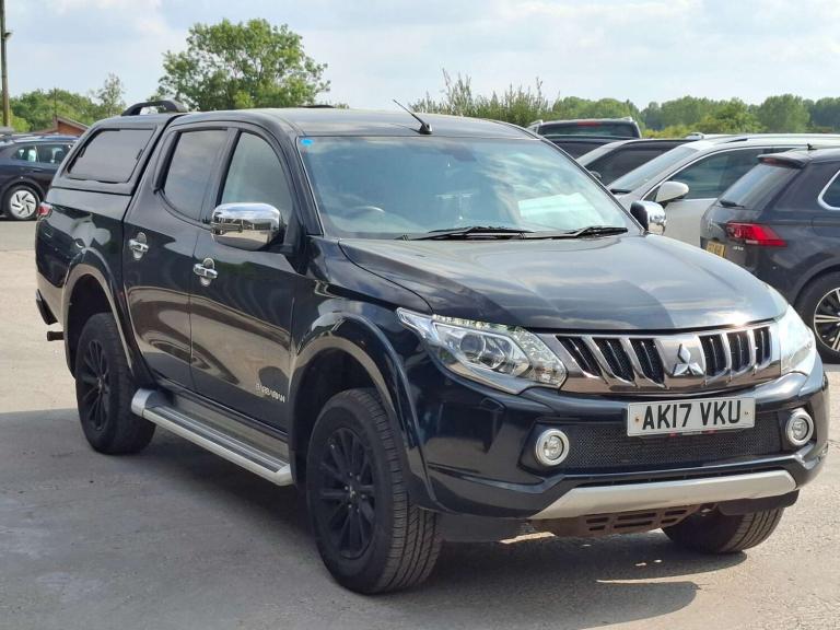 2017 Mitsubishi L200 2.4 L200 Barbarian DI-D Auto 4WD Pickup Diesel Automatic