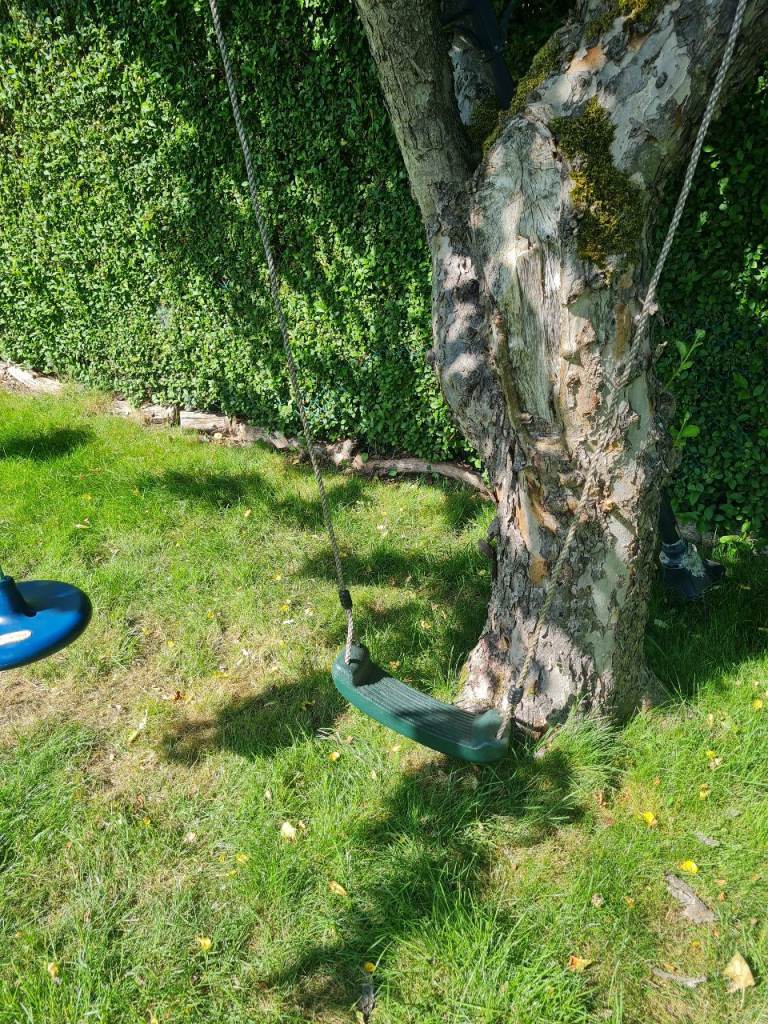 Garden swing 