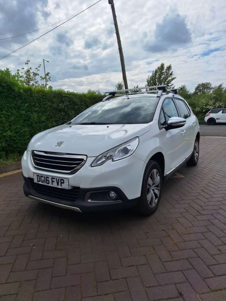 Peugeot, 2008, Hatchback, 2016, Manual, 1199 (cc), 5 doors, Full service history, 10 months MOT