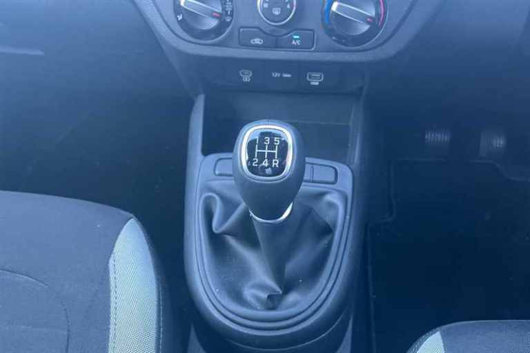 2025 Hyundai i10 1.0 Advance Hatchback 5dr Petrol Manual Euro 6 (s/s) (63 ps) Hatchback Petrol Ma...