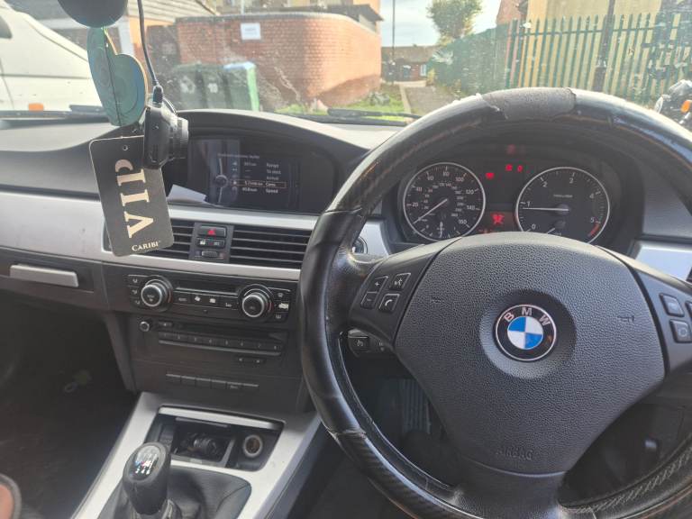 BMW, 3 SERIES, Saloon, 2010, Manual, 1995 (cc), 4 doors
