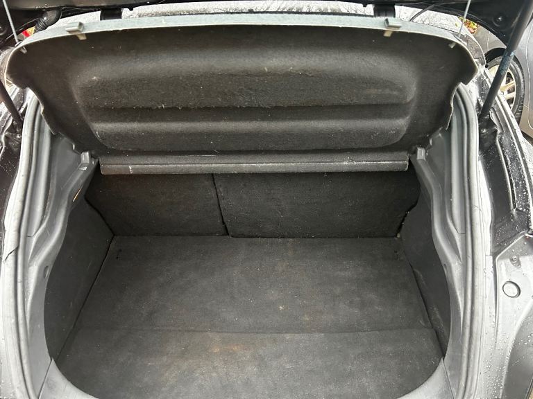 Renault Megane DYNAMIQUE TomTom, 1 year MOT, great specification, Service history! 