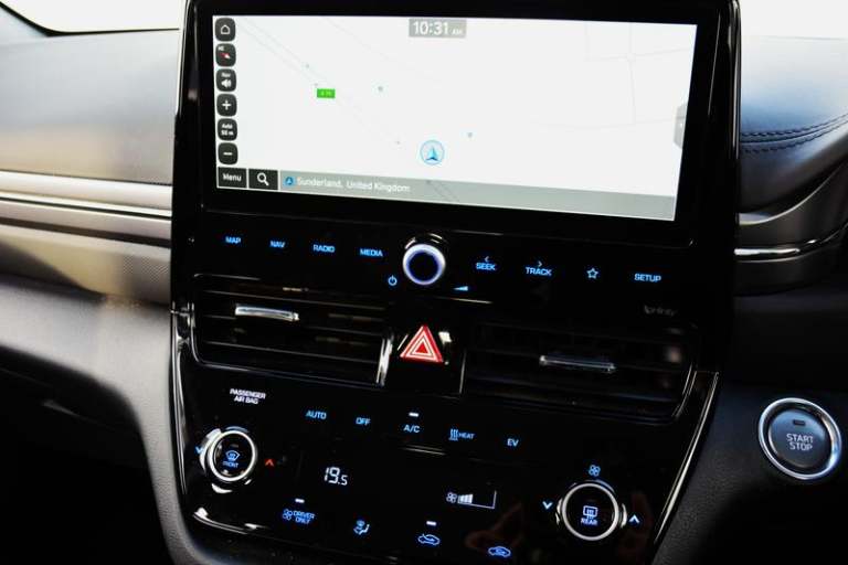 2021 Hyundai IONIQ 38.3kWh Premium Hatchback 5dr Electric Auto (136 ps) Automatic Hatchback Elect...