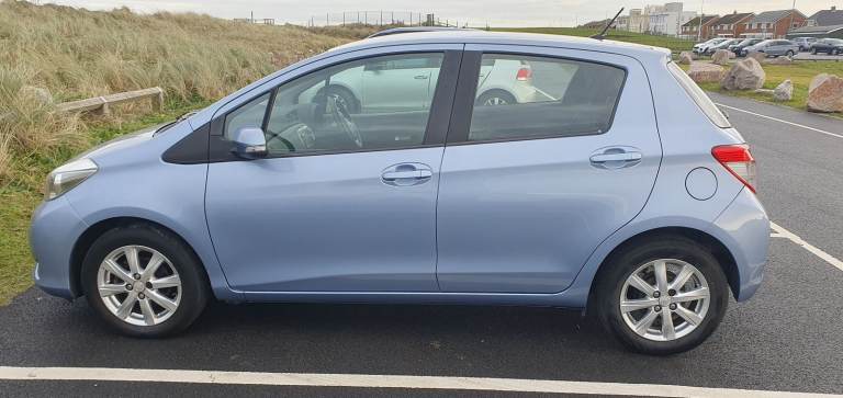 Toyota, YARIS, Hatchback, 2013, Manual, 1329 (cc), 5 doors